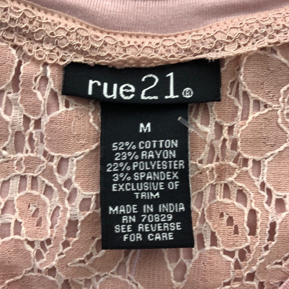 Rue21 Light Pink Long Sleeve Lace Detail Tee NEW - Picture 6 of 7